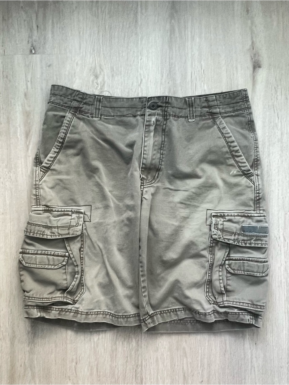 Vintage Y2K Union Bay Baggy Wide Leg Cargo Shorts Mens 38 Tan Skater 2000s